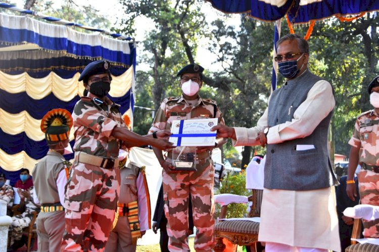 सीएम ने किया ITBP के पर्वतारोहियों को सम्मानित