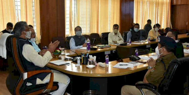त्यौहारी सीजन में कोविड-19 पर प्रभावी नियंत्रण के लिए सीएम ने दिए अधिकारियों को निर्देश