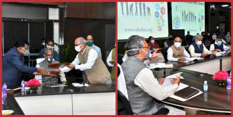 रोजगार एवं स्वरोजगार से सम्बन्धित योजनायें मिशन मोड में हो संचालित: सीएम