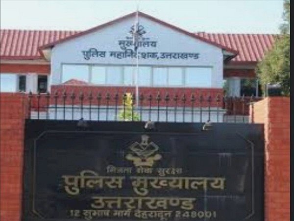 देहरादून: शासन ने किया इन 12 वरिष्ठ आईपीएस अधिकारियों के दायित्वों में फेरबदल