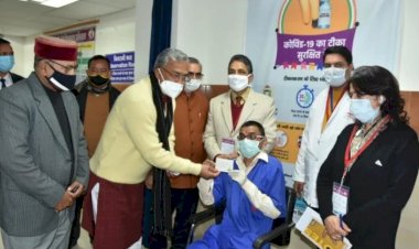उत्तराखंड में कोरोना वैक्सीनेशन शुरू , सीएम कहा पूरी तरह सुरक्षित है वैक्सीन