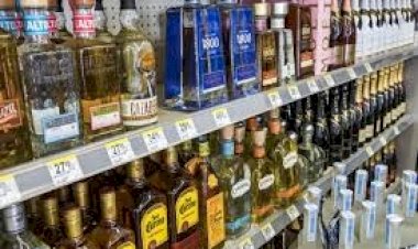 उत्तराखंड: महंगी हुई शराब, अब देसी ठेके पर भी मिलेगी बियर