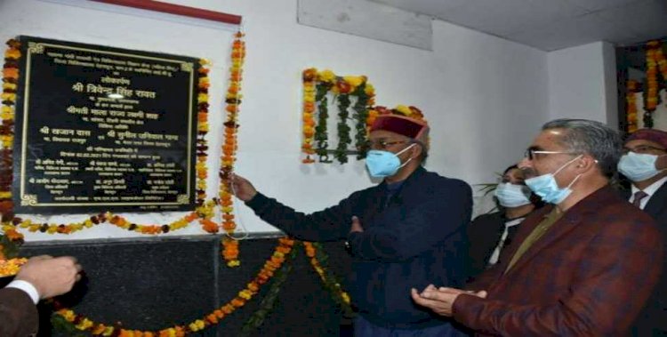 देहरादून: सीएम त्रिवेन्द्र ने किया गांधी शताब्दी में ICU वार्ड का उद्घाटन