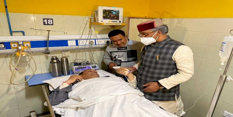 कर्णप्रयाग विधायक सुरेन्द्र नेगी की तबियत बिगड़ी, सीएम ने अस्पताल जाकर पूछी कुछलक्षेम