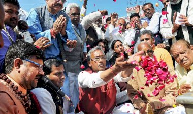 धर्मनगरी में कत्लखानों पर प्रतिबंधः सीएम त्रिवेंद्र ने किया जनभावनाओं का सम्मान