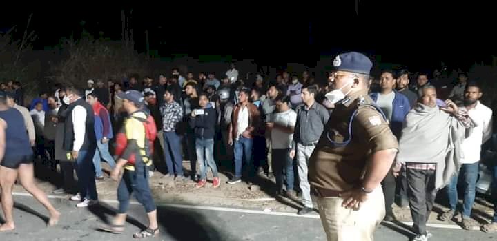 हरिद्वार: नहर में गिरी कार, दो बच्चों समेत चार की डूबने से मौत