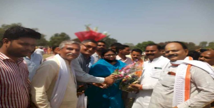 भाजपा सह प्रभारी को छोड़ने गया उत्तराखंड सरकार का हेलीकॉप्टर, कांग्रेस हमलावर