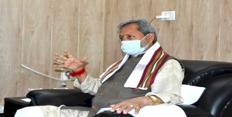 PMGSY की 10 करोड़ से अधिक लागत वाली सड़कों की जांच चीफ इंजीनियर खुद करें: सीएम तीरथ