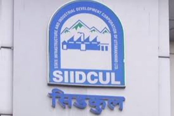 अधिकारी को नियमविरुद्ध सेवा विस्तार देने के लिए अधिकारियों का खेल !