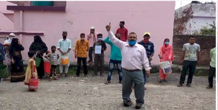सहसपुर: बूंद-बूंद पानी को तरसे ग्रामीण, करना पड़ा लॉकडाउन में भी प्रदर्शन