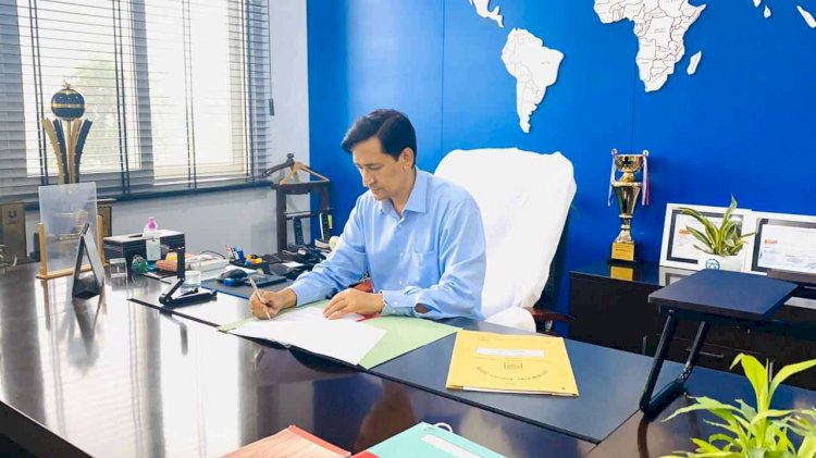 एक्शन में IAS दीपक रावत, ऊर्जा निगम के अधिकारियों-कर्मचारियों के लिए जारी किया बड़ा आदेश