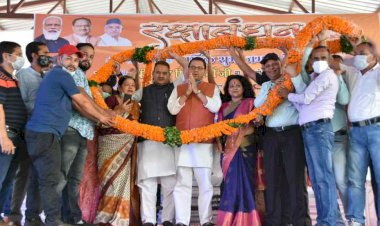 समुदायिक भवन गुनियाल गांव में आयोजित रक्षा बंधन समारोह में शामिल हुए मुख्यमंत्री