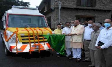 संवेदना फाउण्डेशन द्वारा चार धाम देवस्थानम बोर्ड को उपलब्ध करायी गई एम्बुलेंस, मुख्यमंत्री ने रवाना की अत्याधुनिक सुविधायुक्त एम्बुलेंस