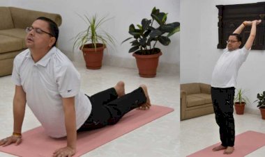 योग के कार्यक्रम में शामिल हुए सीएम धामी, खुद भी किया सूर्य नमस्कार