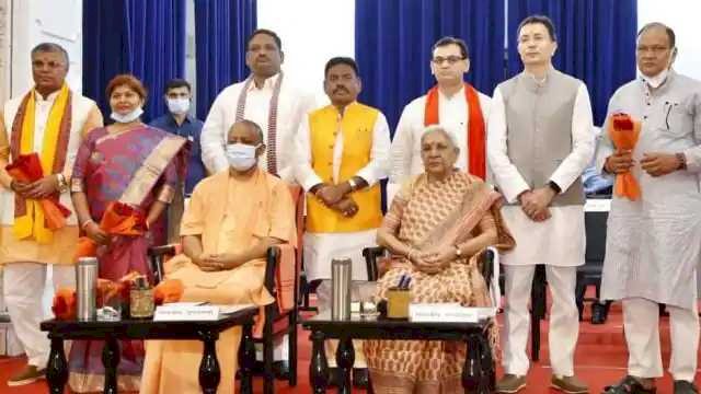 यूपी: योगी कैबिनेट का विस्तार, कांग्रेस से आए जितिन प्रसाद समेत ये विधायक बने मंत्री