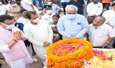 पूर्व टिहरी रियासत की राजमाता सूरज कुंवर शाह का ऋषिकेश में हुआ अंतिम संस्कार, सीएम धामी ने दी श्रद्धांजलि