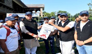 चारधाम के पुराने  मार्गों को खोजने के लिए निकला  युवाओं का दल, सीएम ने किया हरी झंडी दिखाकर रवाना