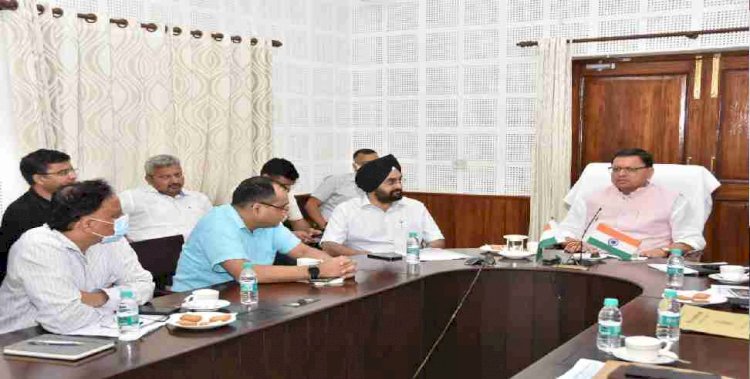 एक भी तीर्थ यात्री को परेशानी हुई तो समझो मुझे हुई: सीएम की अफसरों को दो टूक