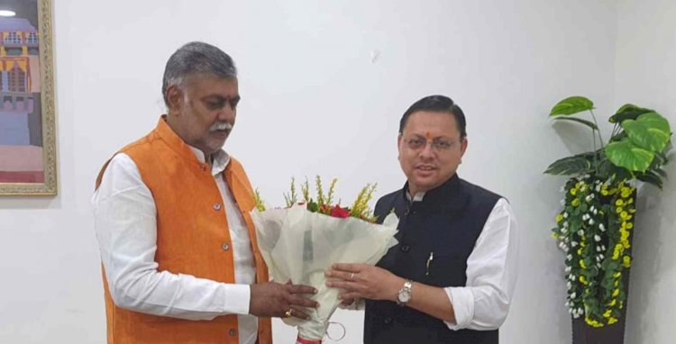 सीएम धामी से मिले केन्द्रीय राज्य मंत्री प्रह्लाद पटेल