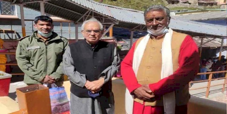 बदरीविशाल के दर्शनों को पहुंचे नीति आयोग के अध्यक्ष डॉ. राजीव कुमार