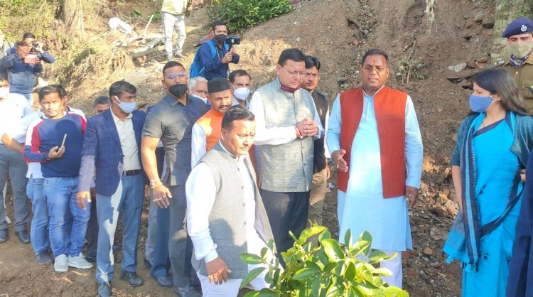 लगातार पांचवें दिन आपदा पीड़ितों के साथ मौजूद रहे मुख्यमंत्री