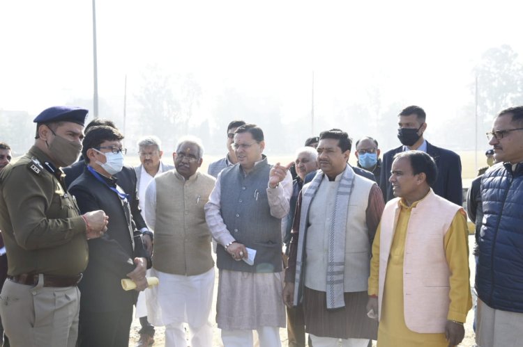 सीएम धामी ने लिया पीएम मोदी की रैली की तैयारियों का जायजा