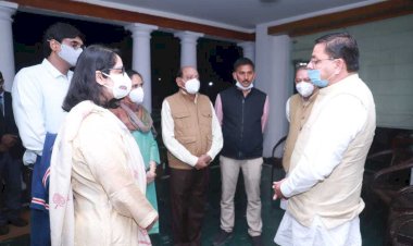 सीएम धामी ने दी सीडीएस जनरल बिपिन रावत के शोक संतप्त परिजनों को सांत्वना