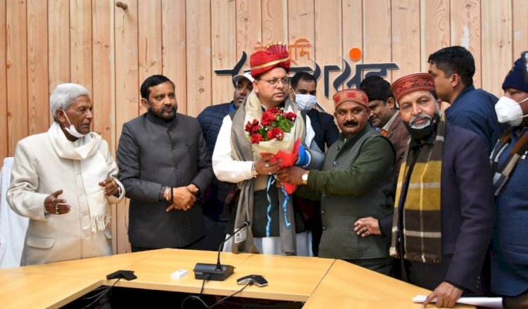 मुख्यमंत्री ने की सफाई कर्मचारियों (पर्यावरण मित्रों) का मानदेय 500 रू. प्रतिदिन किये जाने की घोषणा