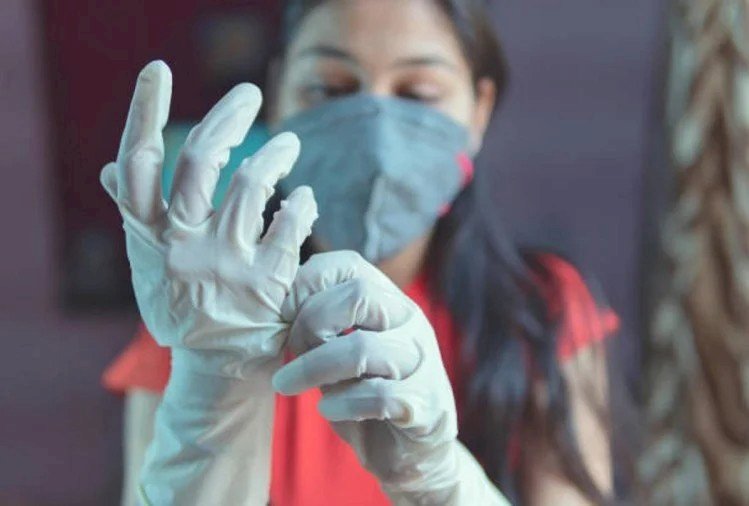 Uttarakhand election 2022:इस बार  हर मतदाता को दिए जाएंगे दस्ताने