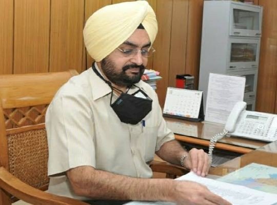 उत्तराखंड: मुख्य सचिव ने दिए मास्क न पहनने वालों पर कड़ी कार्रवाई के निर्देश