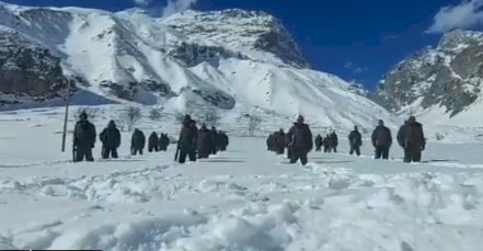 उत्तराखंड में -25 डिग्री सेल्सियस पर ट्रेंनिंग ले रहे ITBP के जवान, देखें हैरतंगेज वीडियो