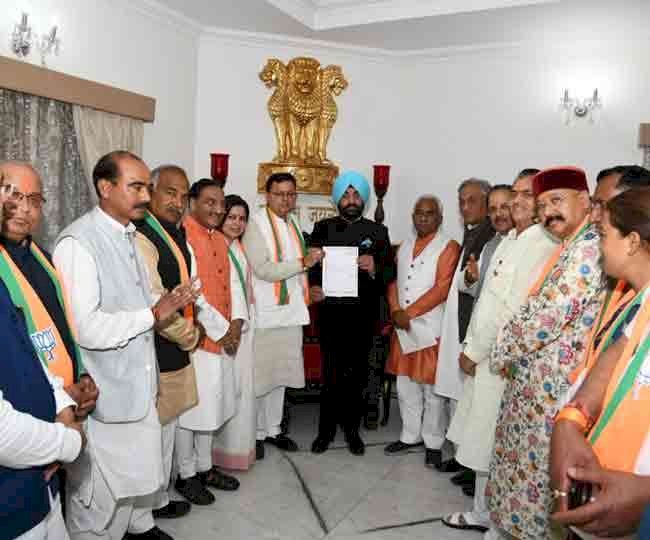 पुष्कर धामी ने पेश किया सरकार बनाने का दावा, 23 को लेंगे मुख्यंत्री पद की शपथ