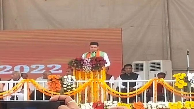 उत्तराखंड में पुष्कर राज 2.0 शुरू, साथ में 8 कैबिनेट मंत्रियों ने भी ली शपथ