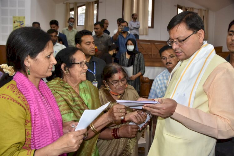 सीएम की अफसरों को दो टूक: लोगों को समस्याओं के निराकरण के लिये बार बार मुख्यमंत्री तक न आना पड़े