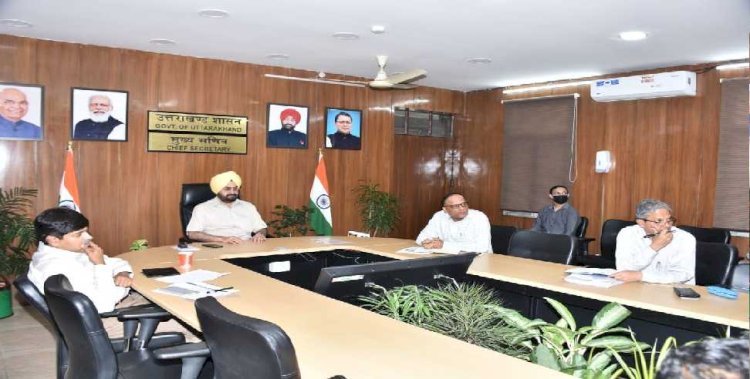 मुख्य सचिव ने की  उत्तराखण्ड में रोपवे प्रोजेक्ट्स की समीक्षा