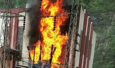 जल विद्युत उत्पादन केंद्र खोदरी पावर हाउस में लगी आग