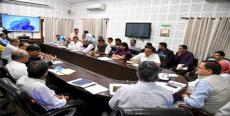 चम्पावत को आदर्श जिला बनाने के संबंध में संवाद कार्यक्रम आयोजित