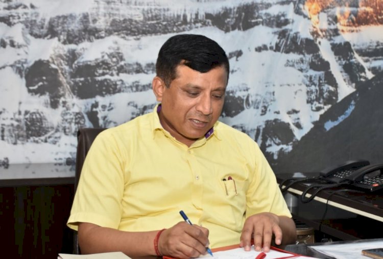 नवनियुक्त महानिदेशक, सूचना बंशीधर तिवारी ने संभाला कार्यभार