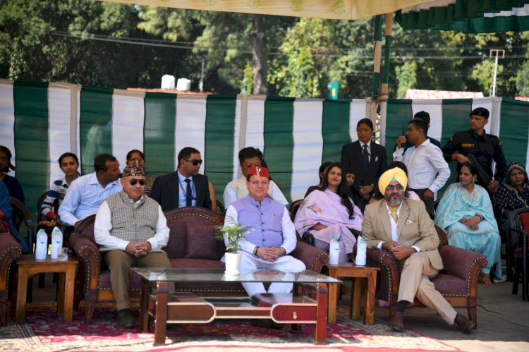 सीएम ने सैनिकों, भूतपूर्व सैनिकों तथा उनके परिजनों के साथ  दीपावली पर्व मनाया