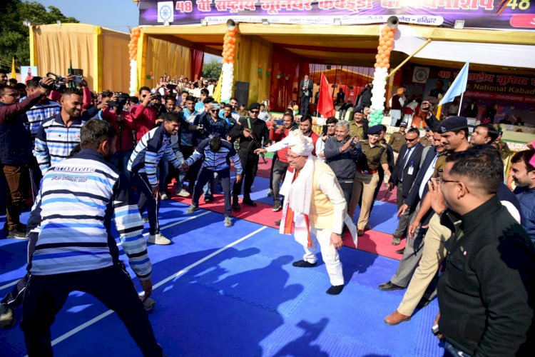 हरिद्वार में सीएम धामी ने इस अंदाज में किया 48 वीं राष्ट्रीय जूनियर कबड्डी चैम्पियनशिप-2022 का शुभारंभ