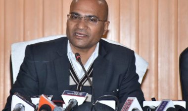 जोशीमठ में अग्रिम राहत के तौर पर 3.72 करोड़ रूपये की धनराशि 301 प्रभावित परिवारों को वितरित की गई 