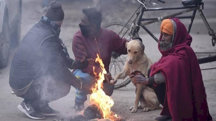 सर्दी से नहीं मिलेगी कोई राहत, मौसम विभाग ने जारी किया रेड अलर्ट
