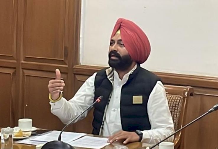 परिवहन मंत्री लालजीत सिंह भुल्लर ने सड़क दुर्घटनाओं में मृत्यु दर को कम करने के लिए जोरदार प्रयासों के साथ सड़क सुरक्षा सप्ताह की शुरुआत की