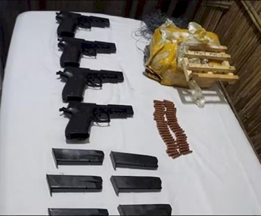 बीएसएफ ने पंजाब में अंतरराष्ट्रीय सीमा पर पाक ड्रोन द्वारा गिराए गए चीनी हथियार जब्त किए