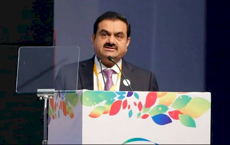 अडानी ग्रुप के शेयरों में और गिरावट, बाजार पूंजीकरण में करीब 3.4 लाख करोड़ रुपये का नुकसान