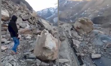 भूस्खलन ने जम्मू-कश्मीर में राष्ट्रीय राजमार्ग 44 को अवरुद्ध कर दिया