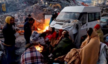 तुर्की-सीरिया भूकंप में मरने वालों की संख्या अब 15,383 हुई, जीवित बचे लोगों को खोजने के लिए समय की कमी