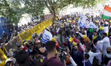 आम आदमी पार्टी ने अडानी मामले को लेकर मोदी सरकार को घेरा