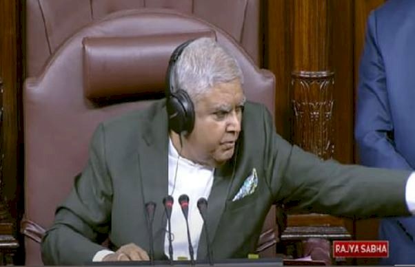 राहुल गांधी के लंदन भाषण पर हंगामे के बीच संसद के दोनों सदन मंगलवार तक के लिए स्थगित