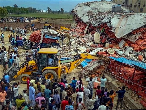 यूपी में कोल्ड स्टोरेज की छत गिरने से मरने वालों की संख्या 8 हुई, सीएम योगी ने जांच कमेटी गठित की